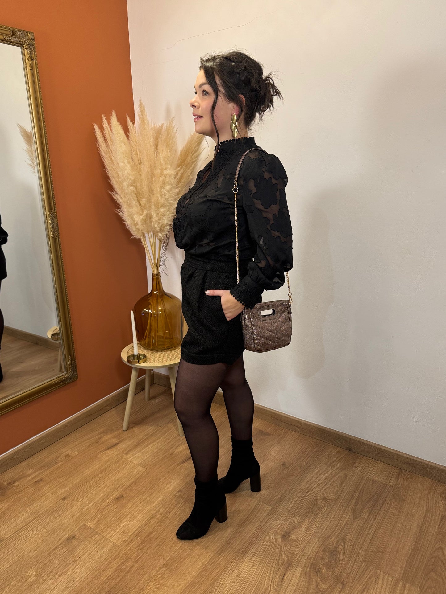 Short “Léana”